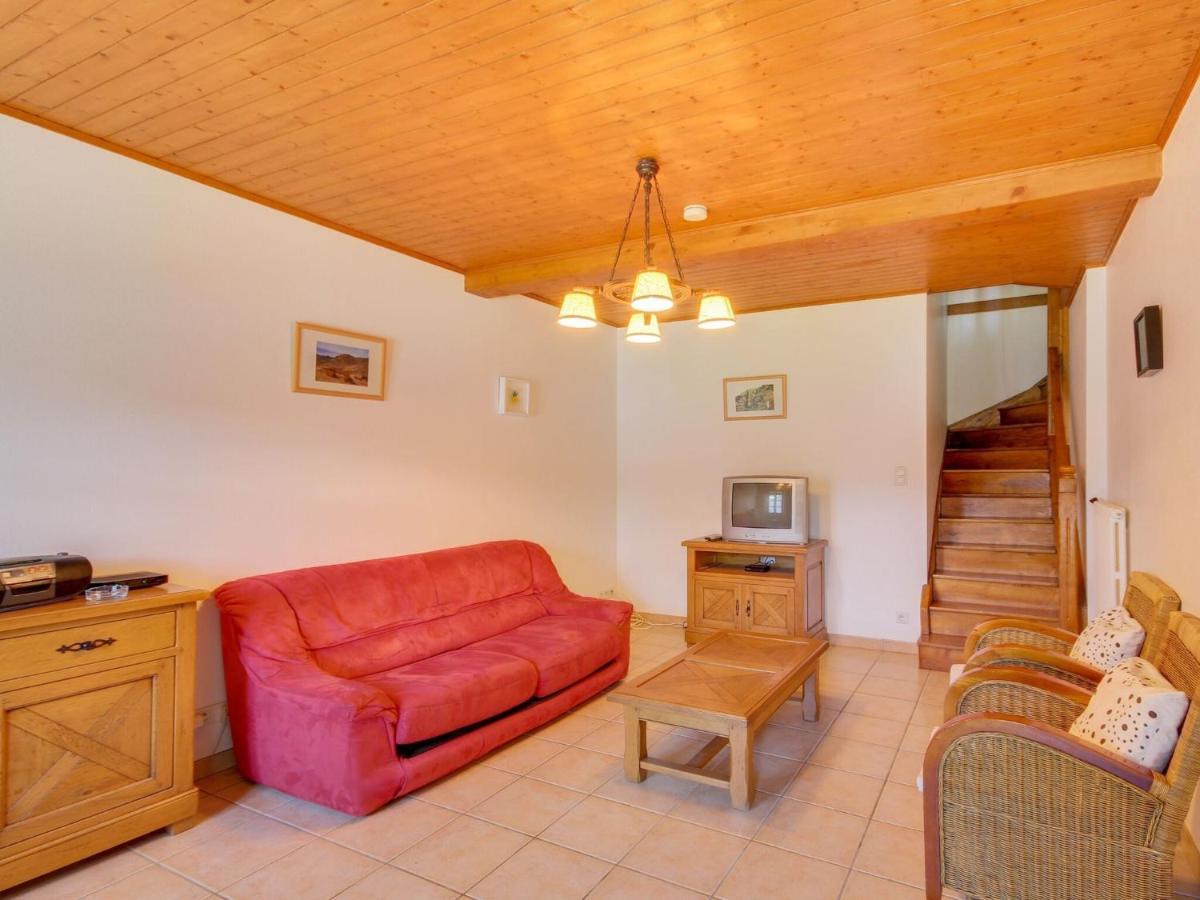 Beautiful Villa In The Parc Des Volcans D Auvergne Vic-sur-Cère Esterno foto